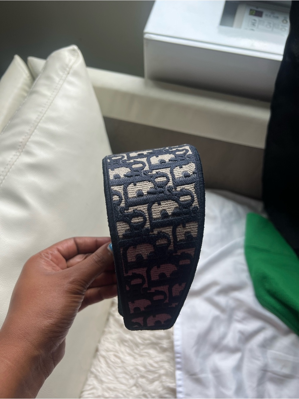 Dior head band only worn once brand new